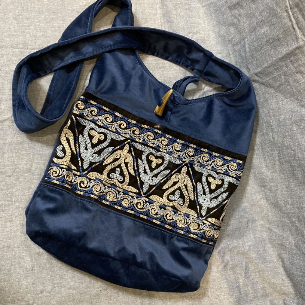 SAC PENDANT BANDOULIERE  (KAZAKHSTAN) ) -  KAZ2 - C