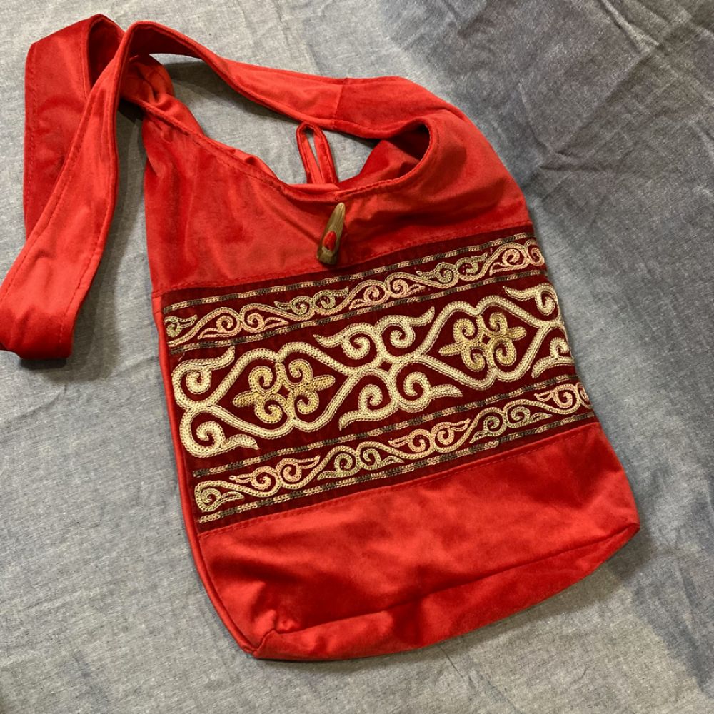 SAC PENDANT BANDOULIERE (KAZAKHSTAN) ) - KAZ2 - D – Image 2
